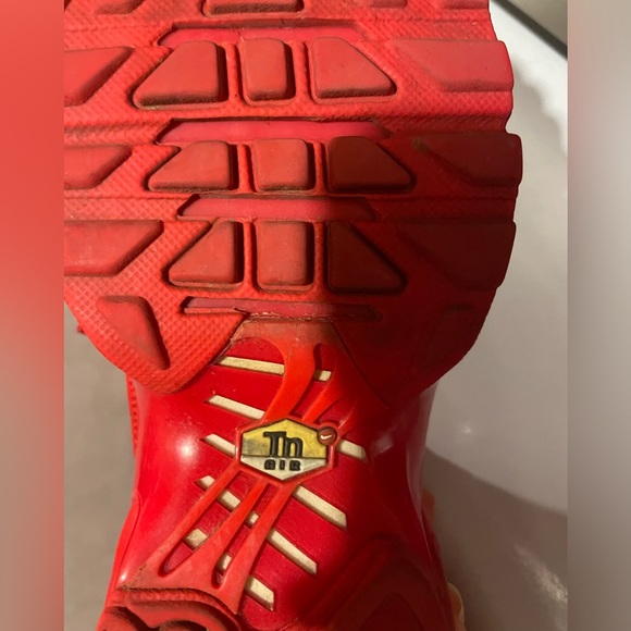 Nike Air Max Plus GS University Red size 6.5Y / WMNS 8 - Picture 4 of 5
